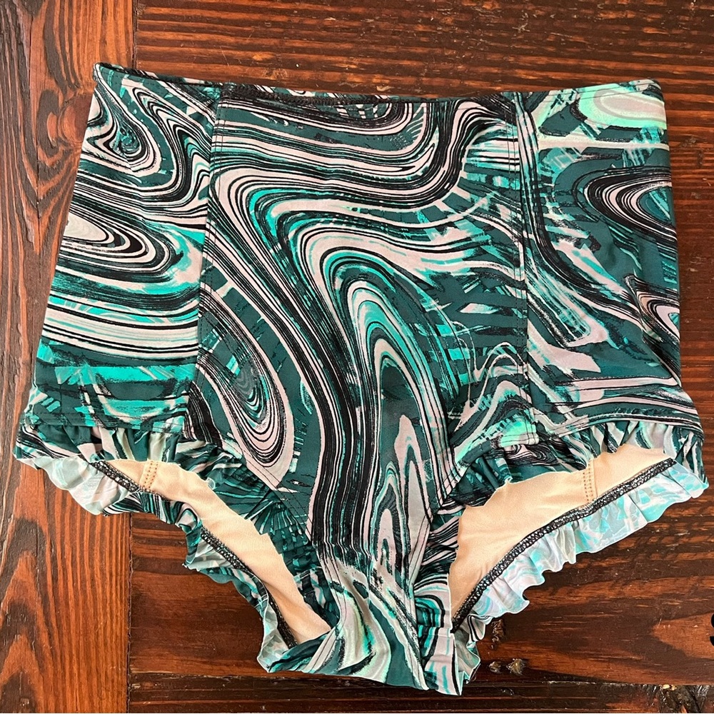 Kortni Jeane green abstract all ruffled up